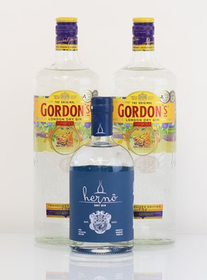 Lot 31 - 3 various bottles of Gin, 2x Gordon's London...