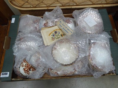 Lot 5300 - Quantity of Edwardian floral patterned...