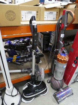 Lot 3167 - Aircraft cordless hardfloor cleaner with...