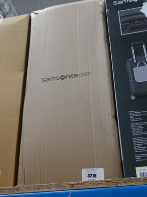 Lot 3216 - Large hard shelled Samsonite suitcase in box