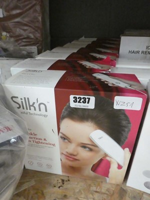 Lot 3237 - Seven Silk'n wrinkle reduction and skin...