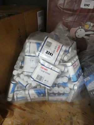 Lot 3241 - Bag of Sigma four pack glue sticks
