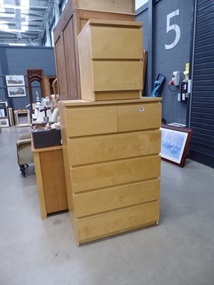 Lot 5308 - Maple finish chest of 2 over 4 drawers plus a...