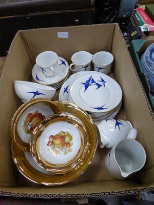 Lot 5359 - Box containing a qty of lustreware and...