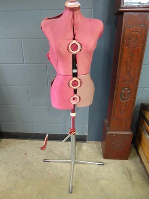 Lot 5315 - Adjustable tailors dummy
