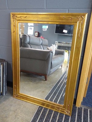 Lot 5320 - Rectangular mirror in gilt frame