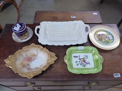 Lot 5326 - Floral and bird decorated trays plus an...
