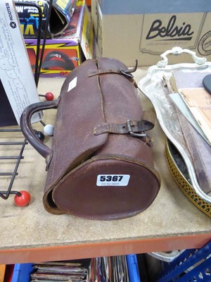 Lot 5367 - Bag containing lawn bowls