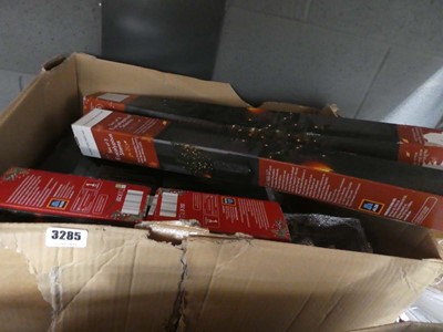 Lot 3285 - Large box of Christmas decorations