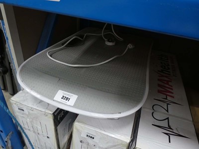 Lot 3291 - Max Health fitness board, unboxed