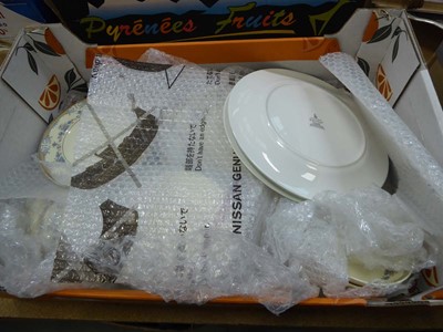 Lot 5383 - Box containing Royal Doulton and Minton crockery