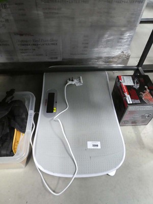 Lot 3300 - Unboxed Max Health fitness board