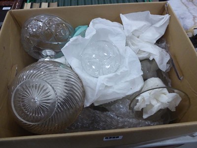 Lot 5398 - Box containing glass fruit bowls and other dishes