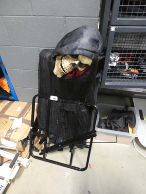 Lot 3301 - Standing reaper