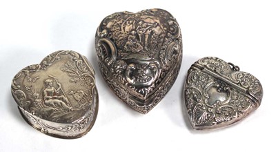 Lot 415 - An early 20th century silver box of heart...