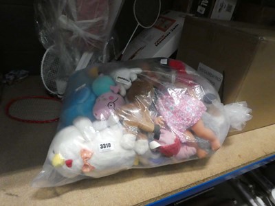 Lot 3310 - Bag of various soft cuddly toys, dolls etc.