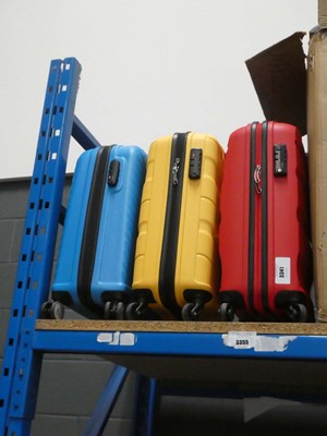 Lot 3341 - 3 mini hard shelled American Tourister suitcases