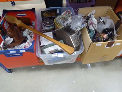 Lot 5423 - 3 boxes containing large wooden spoon,...