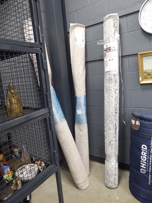 Lot 5435 - Hampton Court floral carpet