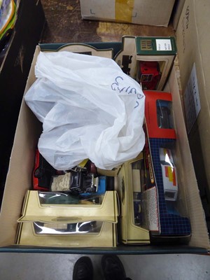 Lot 5448 - Box containing diecast vehicles