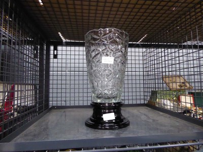 Lot 5522 - Cage containing Bagley glass Empress patterned...