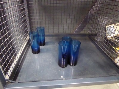 Lot 5481 - 5 coloured tumblers