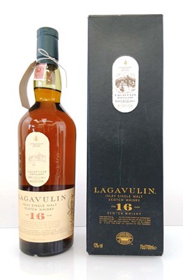 Lot 138 - A bottle of Lagavulin 16 year old Islay Single...