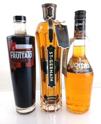 Lot 290 - 3 bottles, 1x St Germain Elderflower liqueur...