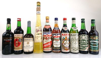 Lot 294 - 10 old bottles, 1x Galliano Liqueur 35% 70cl,...