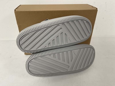 Lot 3687 - Nike calm mule sandals in grey size UK7 - boxed