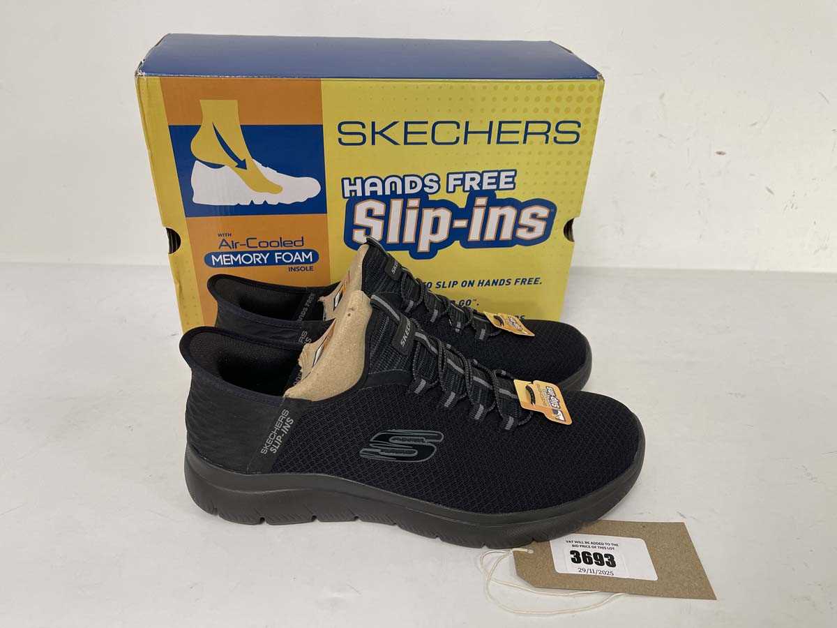Lot 3693 - Sketchers hands free slip ins summits high...