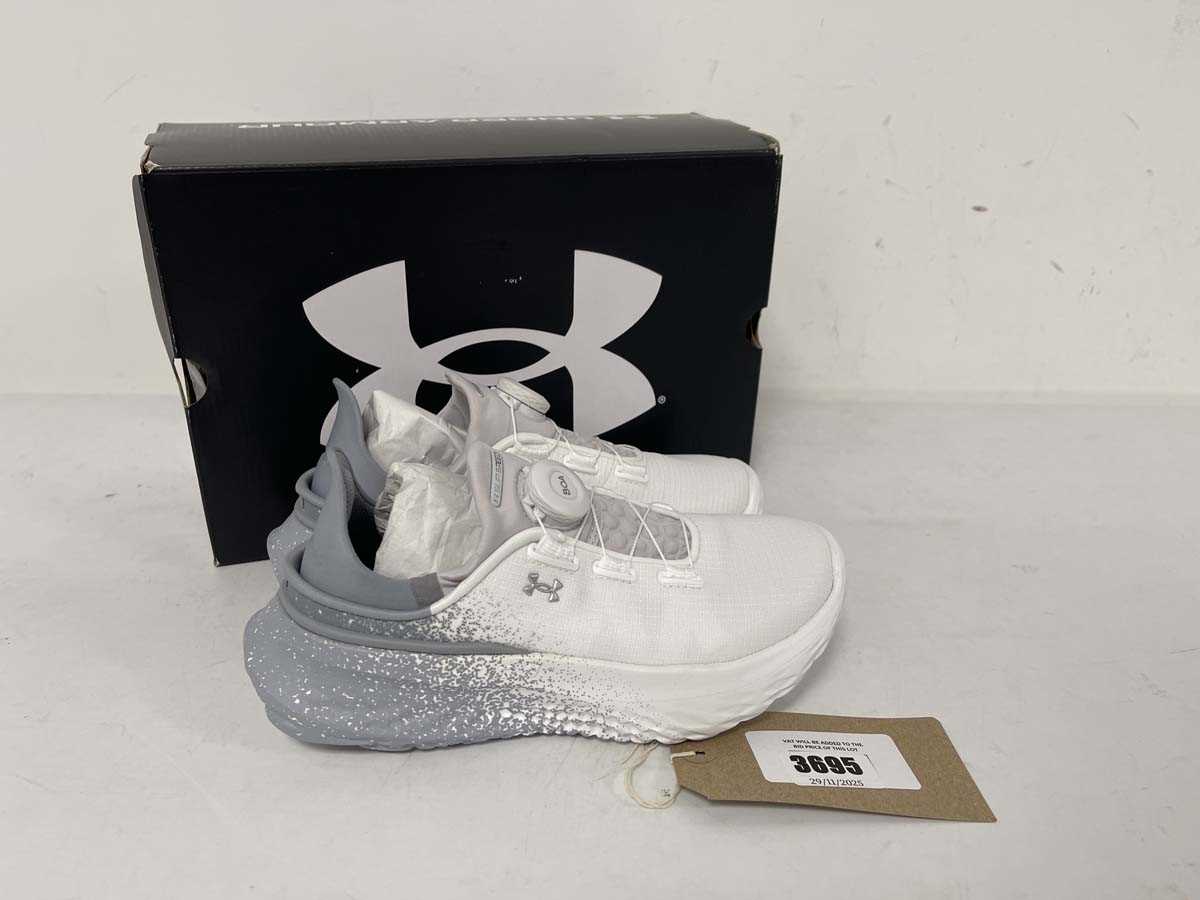 Lot 3695 - Under Amrour slipspeed mega fade trainers in...