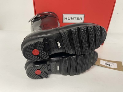 Lot 3701 - Hunter org short gloss wellington boots in...
