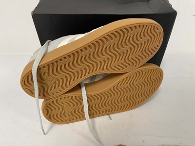 Lot 3703 - Adidas vl court 3.0 trainers in grey size UK6 -...