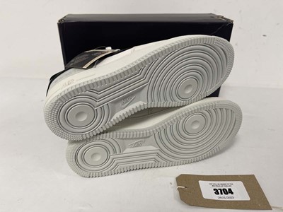 Lot 3704 - Nike air force 1 GTX trainers in phantom size...