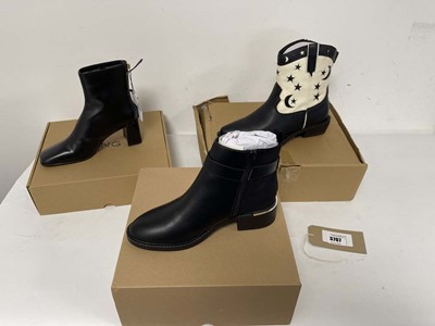 Lot 3707 - 3x Boxed pairs of boots to include MNG UK3,...