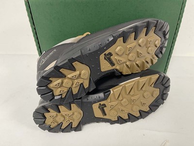 Lot 3742 - Danner panorama low trainers in grey size...