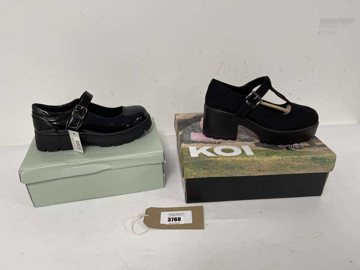 Lot 3760 - 2x Boxed pairs of shoes to include Wild Tribe...