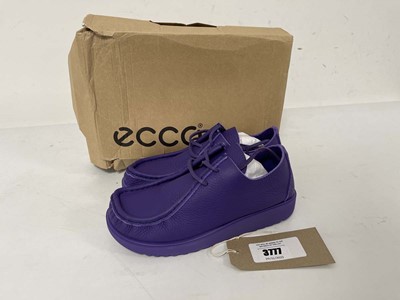 Lot 3777 - Ecco joke shoes in purple size UK6 - boxed