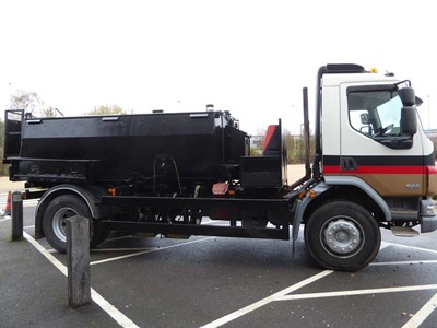 Lot 4002 - Hot Box Tarmac Lorry