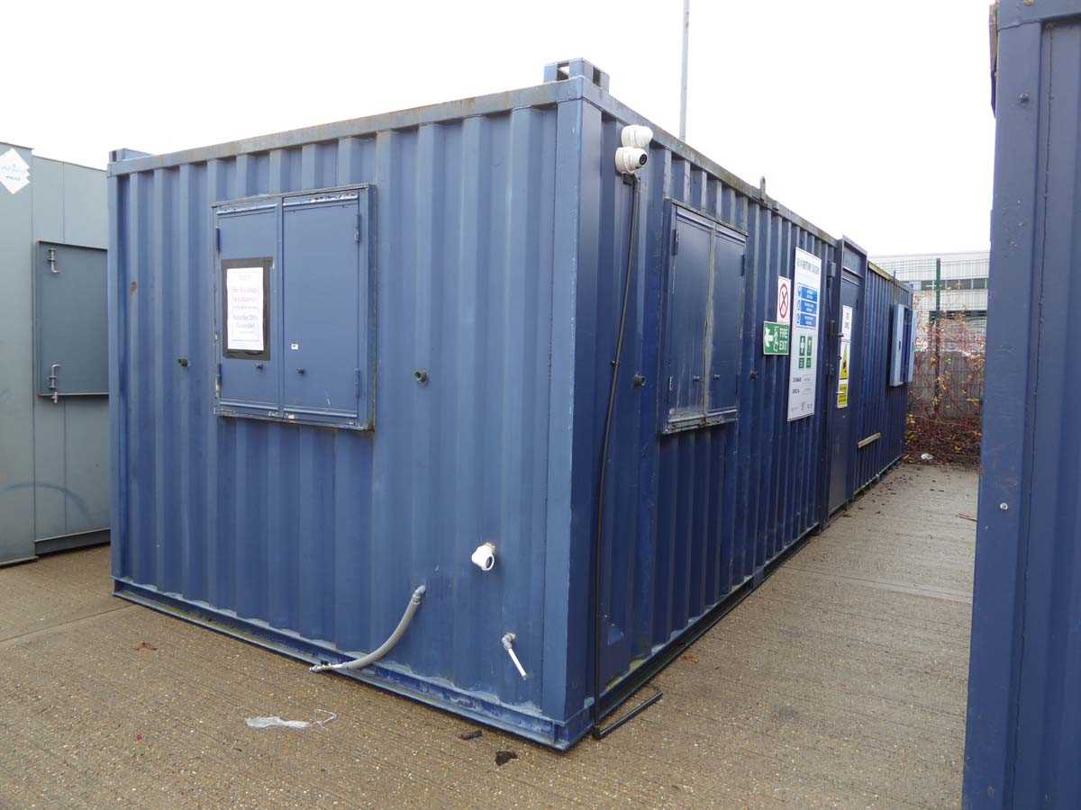 Lot 4012 - 32ft x 10ft blue corrugated steel site office...