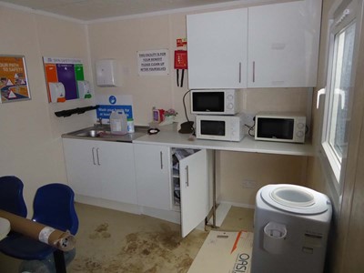 Lot 4014 - 32ft x 10ft Alsim Eco blue steel site canteen...