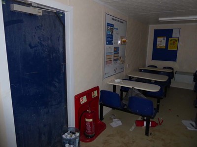 Lot 4014 - 32ft x 10ft Alsim Eco blue steel site canteen...