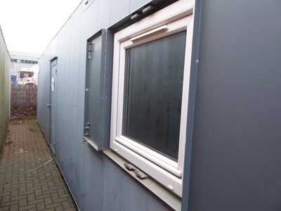 Lot 4015 - 32ft x 10ft Alsim Eco grey steel site canteen...