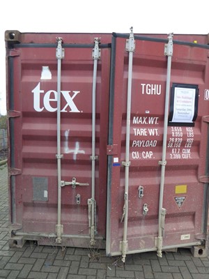 Lot 4016 - 40ft x 8ft corrugated steel shipping...