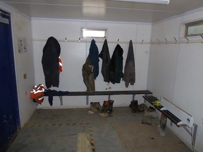 Lot 4020 - 24ft x 10ft blue corrugated steel drying room...