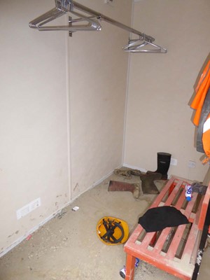 Lot 4022 - 24ft x 9ft Alsim Eco blue steel site toilet...