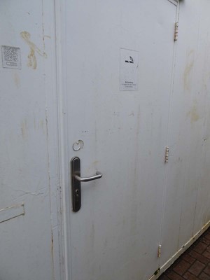 Lot 4025 - 9ft x 12 ft Elliott white jack leg steel site...