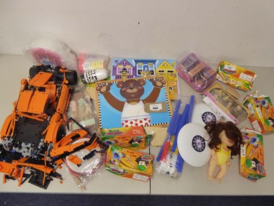 Lot 3505 - An assortment of children's toys