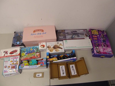 Lot 3507 - An assortment of boxed children's toys,...